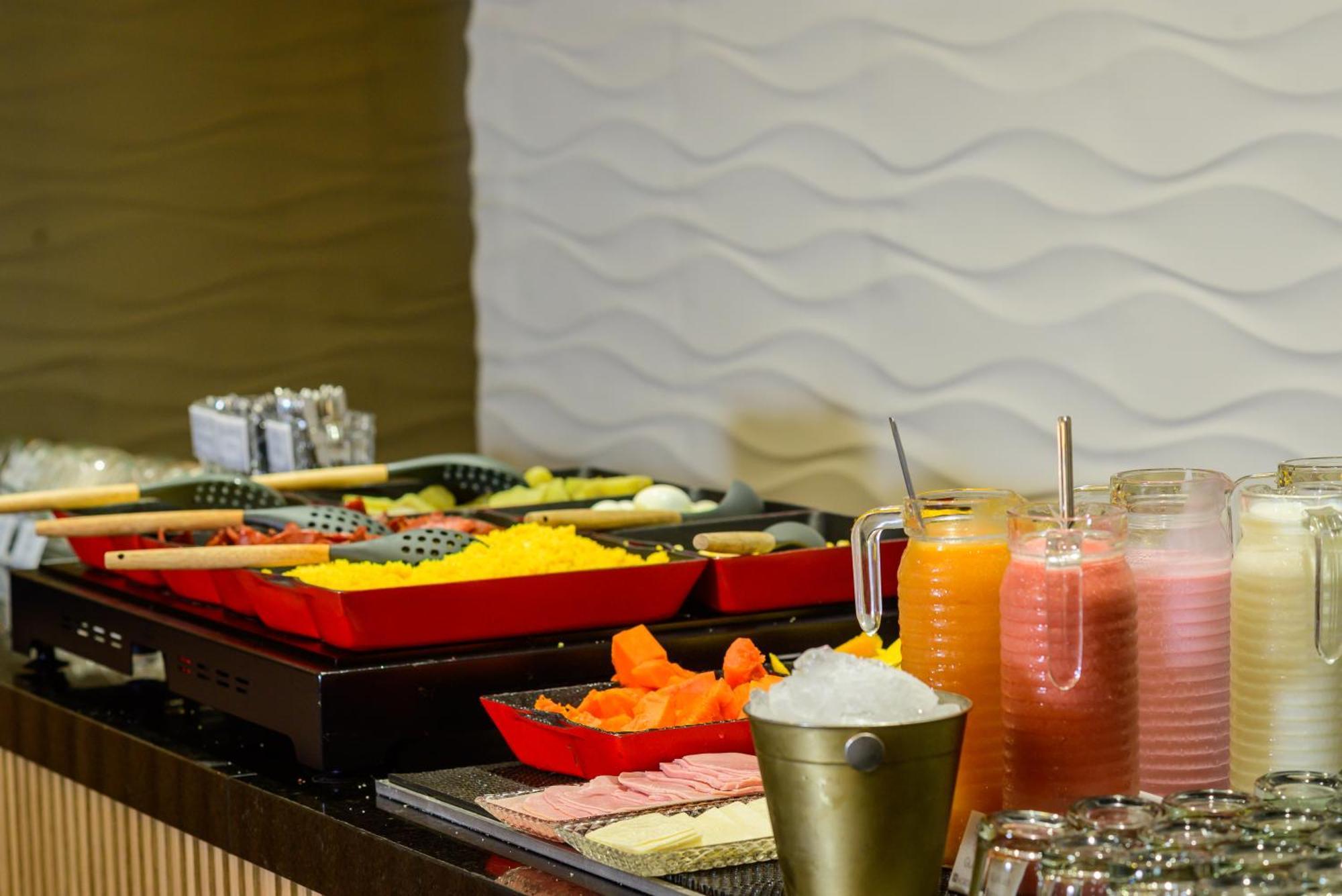 Nordeste Palace Hotel Форталеза Екстериор снимка